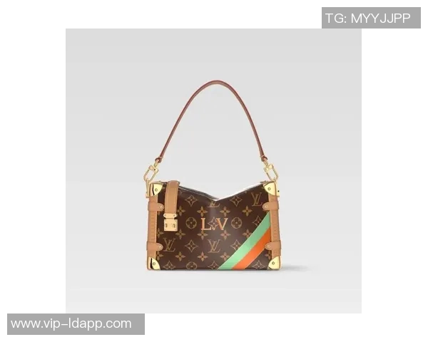 科曼告别拜仁送前队友奢华LV包包引发热议